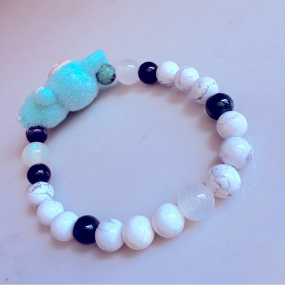 NWOT Handmade Labubu Genuine Stone Beaded Bracelet - Picture 3 of 3